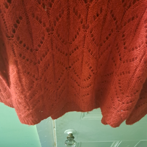 American Eagle V-Neck Knit Sweater - Picture 9 of 13